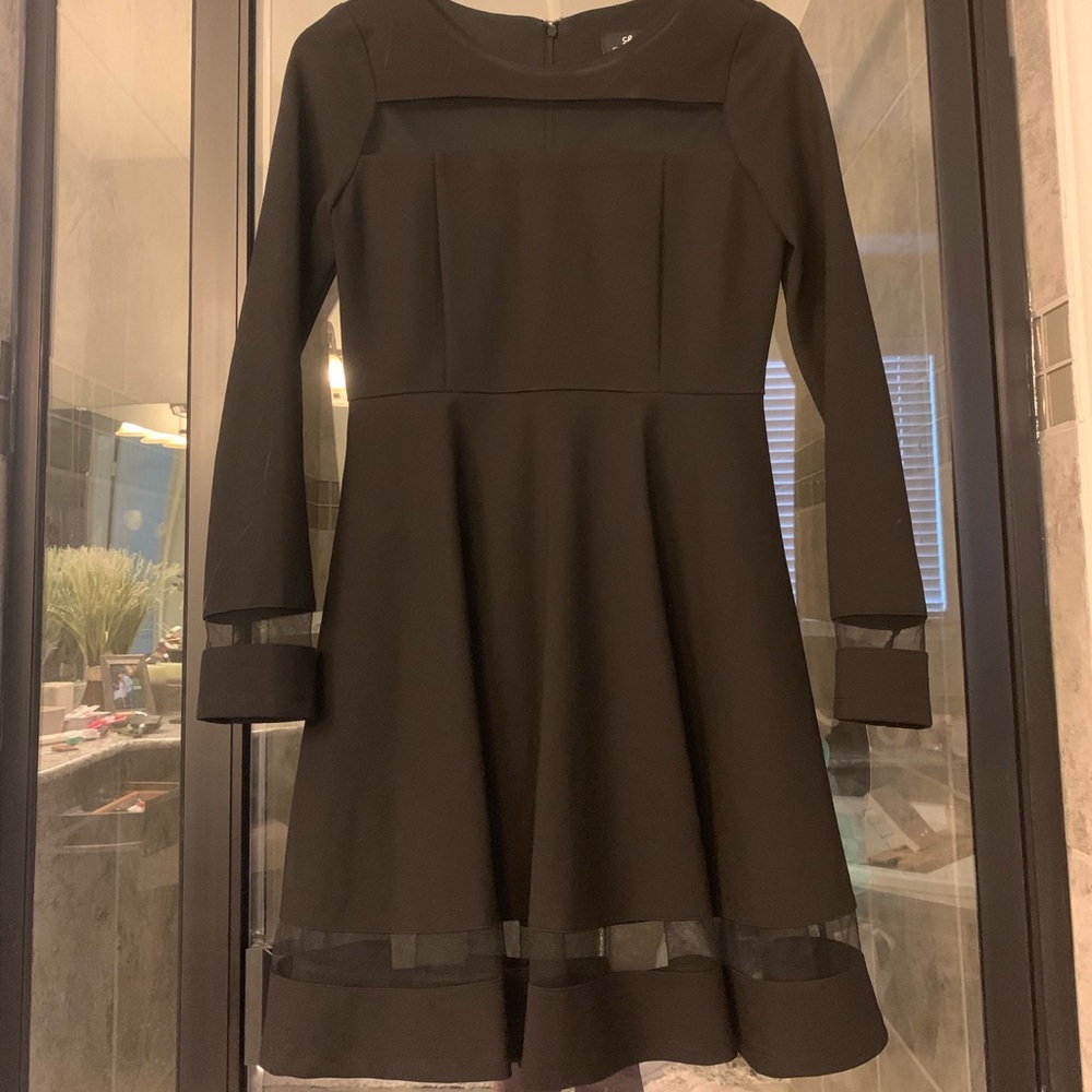Black lulus dress